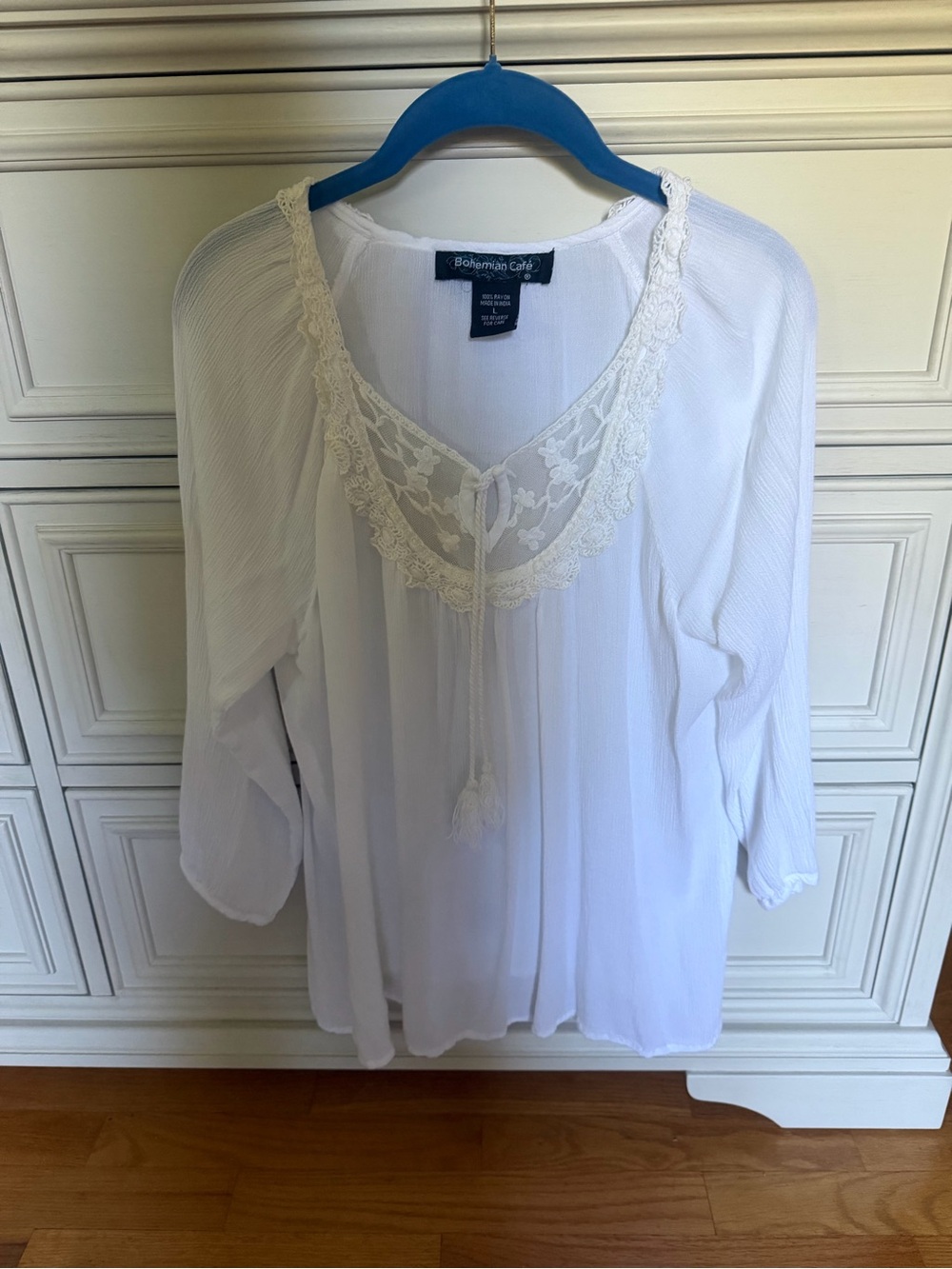 Women's White Lace-Trim Tunic Blouse